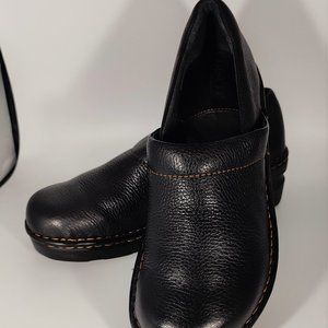Born Black Leather Nurse Utility Clogs Shoes  Sz 6/36.5